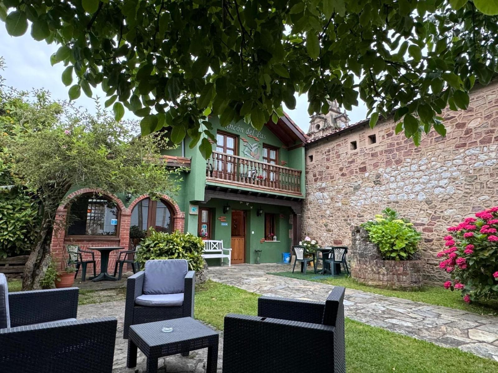 Posada Rincon Del Pas Puente Viesgo Exteriör bild